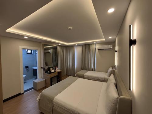 Habitación triple, balcón