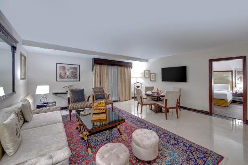 Tesis özellikleri, Pearl Continental Karachi in Karaçi