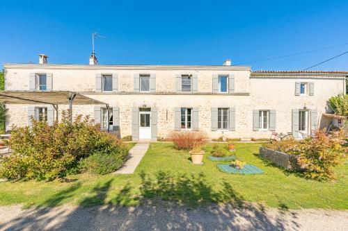 Les Violettes De Malleville chambre d'hôte Saint-Romain-de-Benet