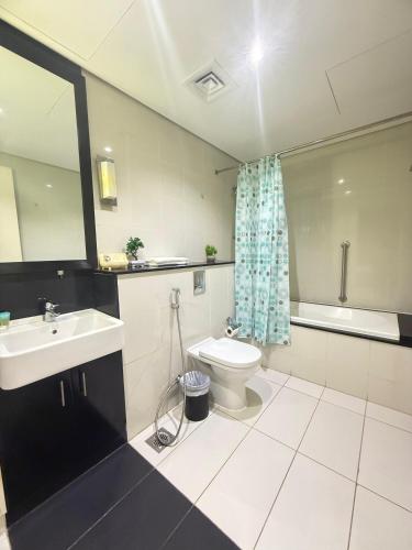 Wecation- Chic 2BR Damac Maison Cour Jardin Business Bay, Dubai (photo 10)