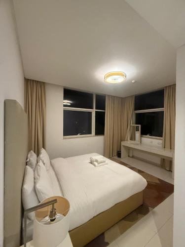 Wecation- Chic 2BR Damac Maison Cour Jardin Business Bay, Dubai (photo 6)