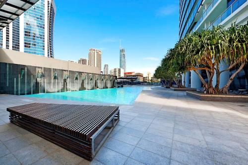 Sub-Penthouse Dream in Circle on Cavill