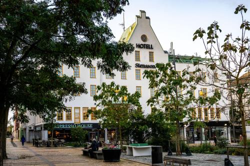. Hotel Stensson