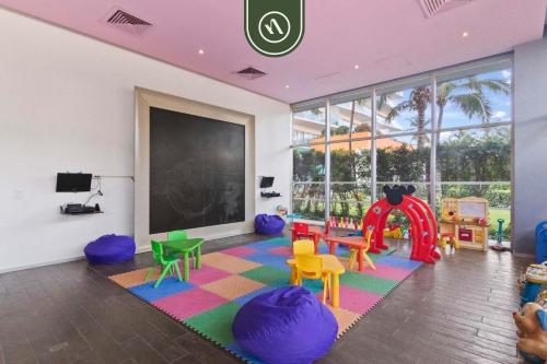 Beachfront 1 BR Condo with Multiple Pools - Gym