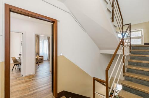 Entrance, La Casa di Fabiano - Self Check-in in San Donato