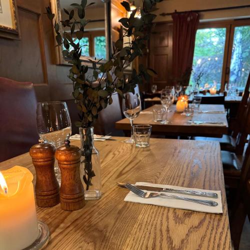 Restaurant, The New Inn in Salisbury