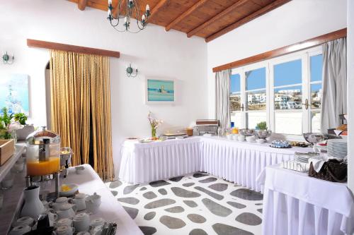 Mykonos Beach Hotel - image 8