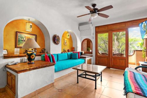 Ocean view 1Br Condo-Balcony-Beach-Pool - 306