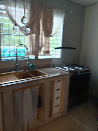 cozy corner with pool minutes away from the beach in 查梅