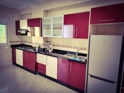 Kitchen, Appartement prestige avec vue paronamique M2 in Souani