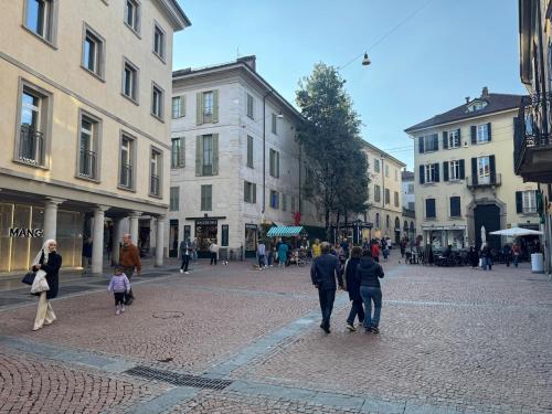 Centro storico- Suite silenziosa, Wi-Fi & Netflix in Varese