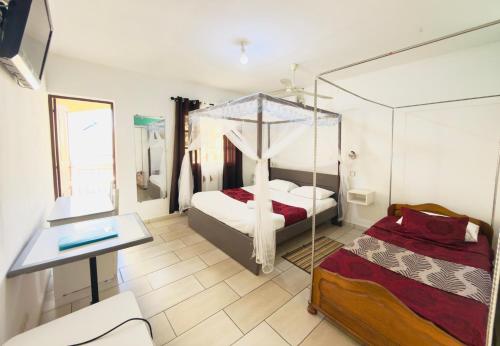 Hôtel - Appartement meublé " LES FLOTS BLEU " (Hotel - Appartement meuble " LES FLOTS BLEU ") in Tananarive