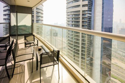 Luxury Fully Furnished 1BHK With Burj Khalifa View at paramount Towers, Dubai (foto 3)