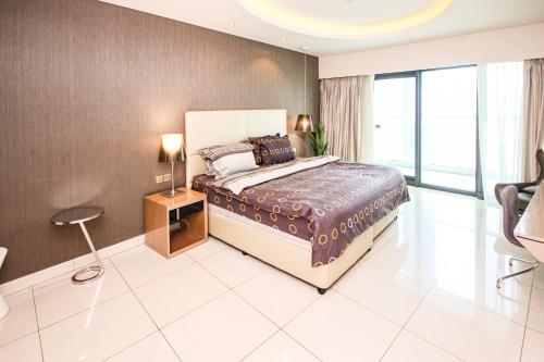 Luxury Fully Furnished 1BHK With Burj Khalifa View at paramount Towers, Dubai (foto 7)