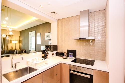 Luxury Fully Furnished 1BHK With Burj Khalifa View at paramount Towers, Dubai (foto 9)