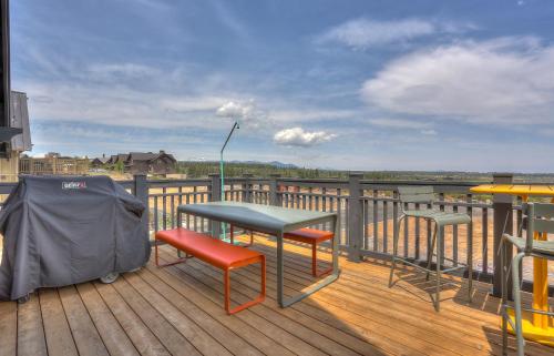 Cairn Luxury Vacation Rentals at Bend - image 7