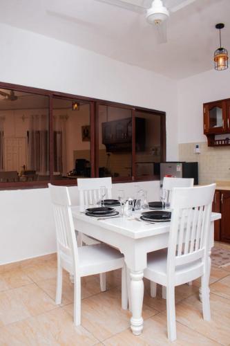 Sirini Suit 2BR Beachfront Malindi in Malindi