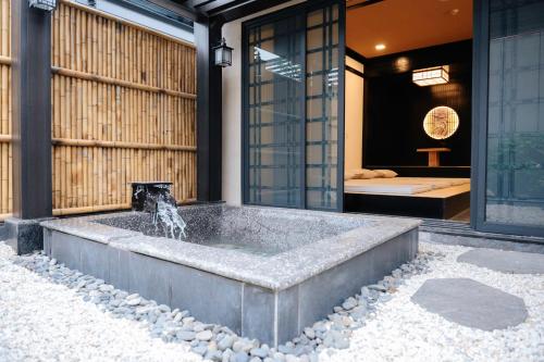 Hot tub, Can ho khach san wyndham Thanh Thuy in La Phu