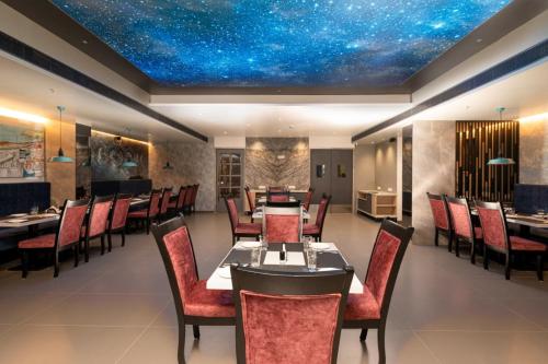 Restaurant, OCEAN PEARL in MVP Colony