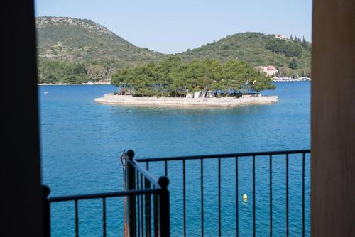 Lazaretto Palace - image 11