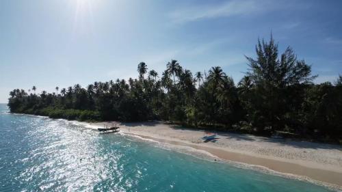 MB Palambak Island Resort Pulau Banyak Aceh Singkil in Pulau Baguk