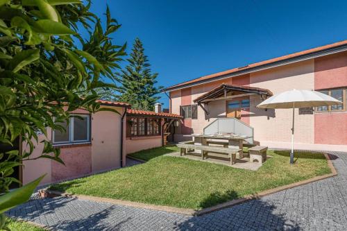 Charming and Calm House - 5 minutes from the Beach by car gîte à louer Costa