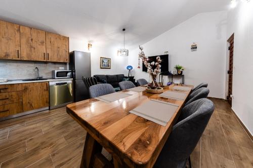 virtuve, Villa Ambrić - Nature Escape (Villa Ambric - Nature Escape) in Ružići