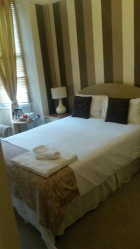 The Wimbledon Hotel - image 2