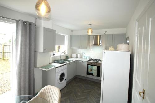 2 Bed House - Large Garden - Pet Friendly, Ashington (fotografie 5)