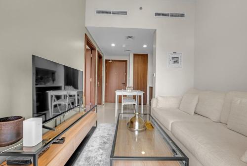 Waves - Modern City Escape 1BR Apt With Balcony, Dubaj (fotografie 7)