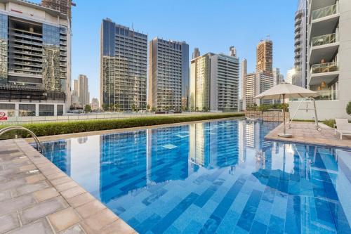 Waves - Modern City Escape 1BR Apt With Balcony, Dubaj (fotografie 2)