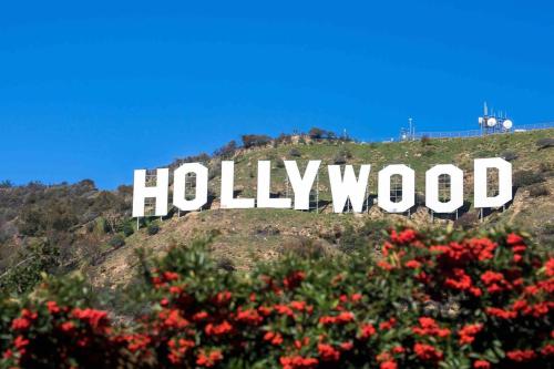 Elegant Hollywood Retreat - Spacious 2BR 2BA Condo with Resort-Style Amenities, Los Angeles (fotografie 10)