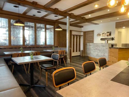 Restoran, Gasthof Hotel Adler Inneringen in Hettingen (Sigmaringen)