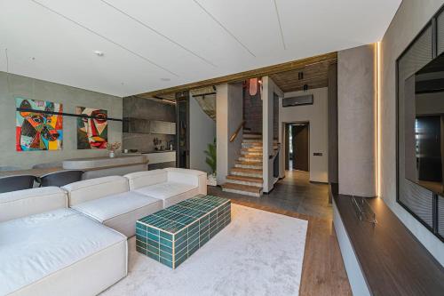 Design 2 BD Apartment with Hot Tube by Domvia – khách sạn tại Vilijampole