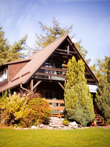 Dom Zielarki z widokiem na jezioro, sauna, balia
