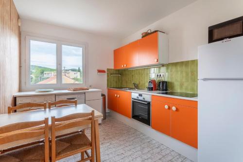廚房, Appartement la Closeraie - Welkeys in 班多爾