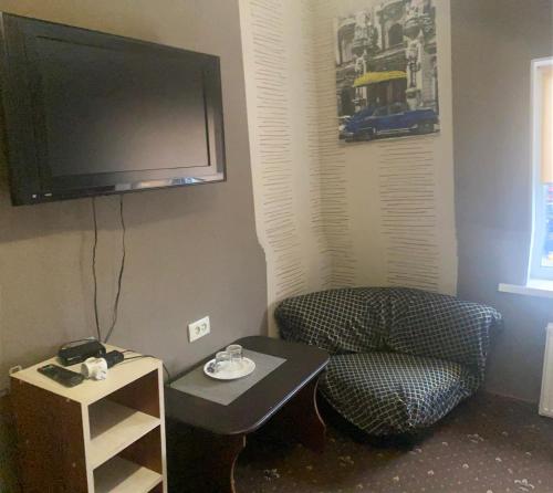 Zuhanyzó, Шервуд in Zhytomyr