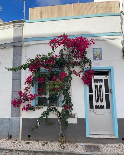 casa das irmas, maison de ville, Olhão