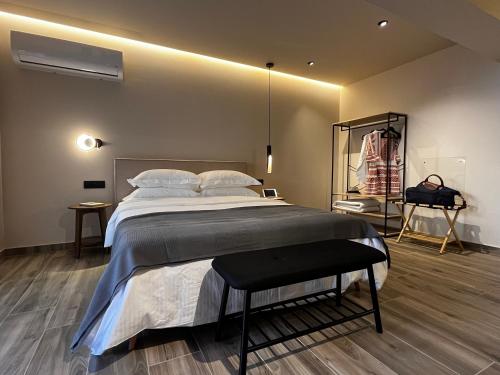 Χenion Inn - Athens Airport, Easy Check In Anytime chambre d'hôte Mesóyia