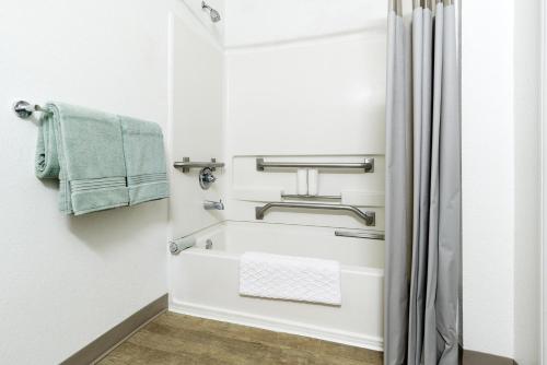 InTown Suites Extended Stay Charlotte NC - Albemarle - image 14