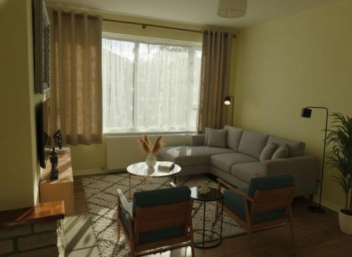 Bungalow - Contractors Welcome gîte à louer Farnborough