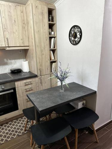 Ανασασμος in 아노 라베니아