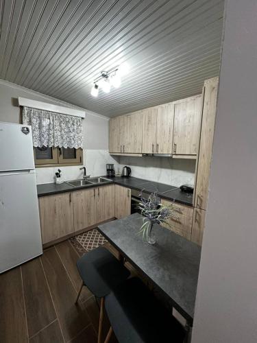 Ανασασμος in 아노 라베니아