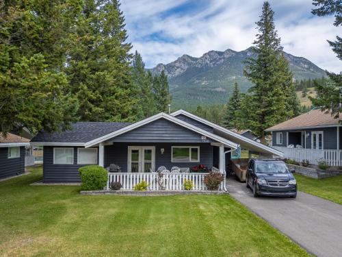 3 bedrooms, 5 beds