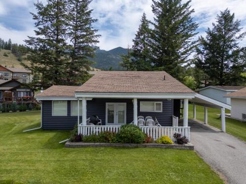 3 bedrooms, 5 beds