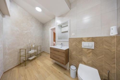 Luxury 2BR Apartment - Old Town Bratislava Center, Bratislava (Foto 10)