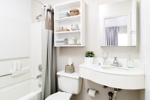 Intown Suites Extended Stay Warner Robins in Warner Robins, USA