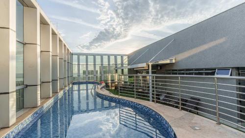 Uitzicht, Fusion Hplus Express + in Monumental Axis