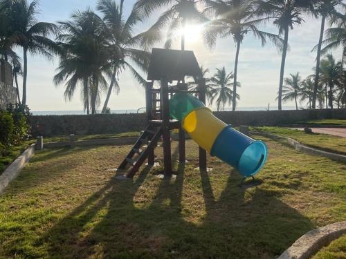 Apartamento con vista al mar in 투카카스