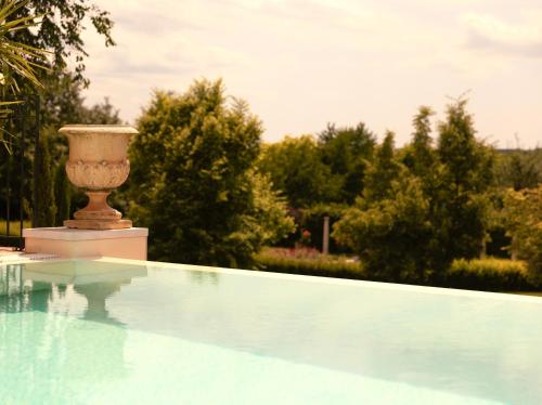 Kastély szállás (Kastely szallas) in ยอนยอส